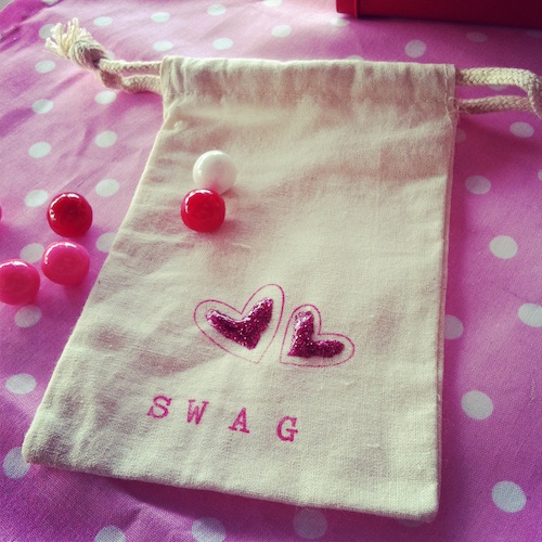 DIY muslin valentines bag