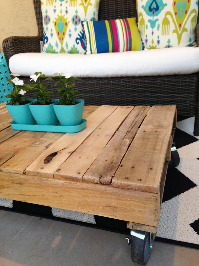 DIY Wood Pallet Coffee Table - Petite Party Studio